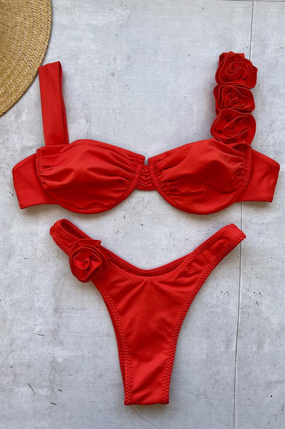 Çiçek Süslemeli Bikini Seti